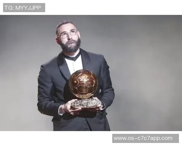 本泽马的传奇之路:从天才少年到世界足球巨星的蜕变与荣耀